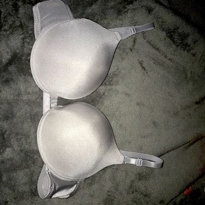 30 B white bra